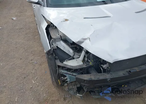 2015 Hyundai Veloster Turbo z USA, uszkodzony, nr VIN KMHTC6AE6FU243133